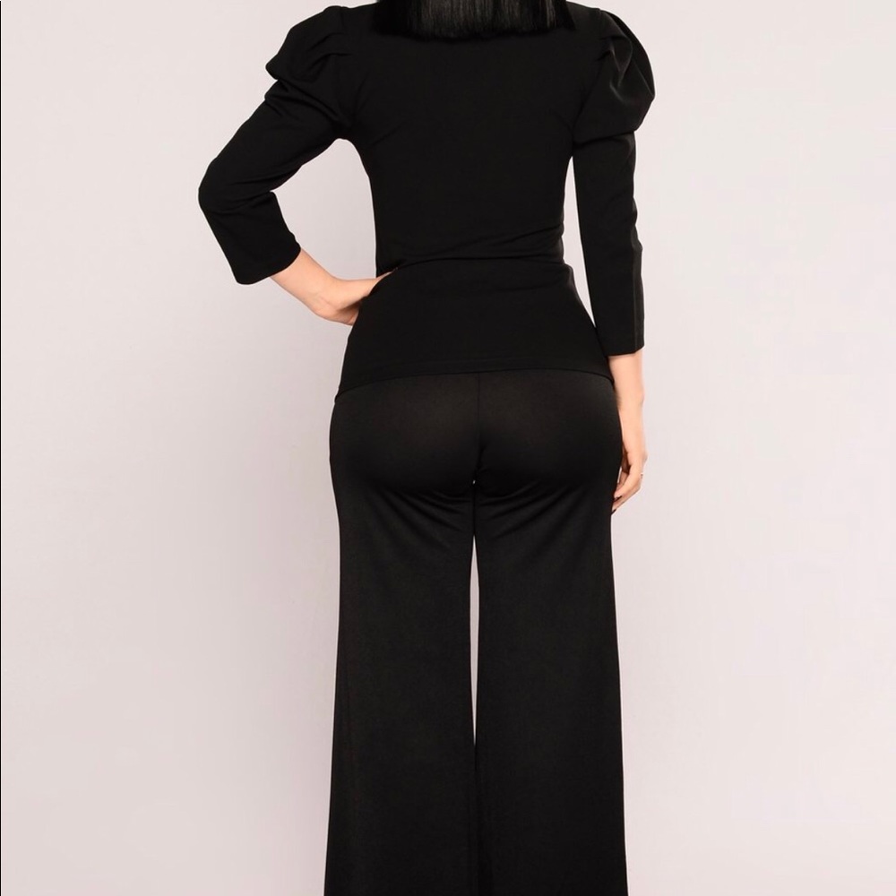 Deep V Cut Top - Picture 5 of 5
